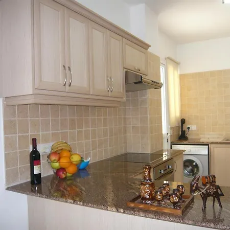 Melania Gardens 아파트 *